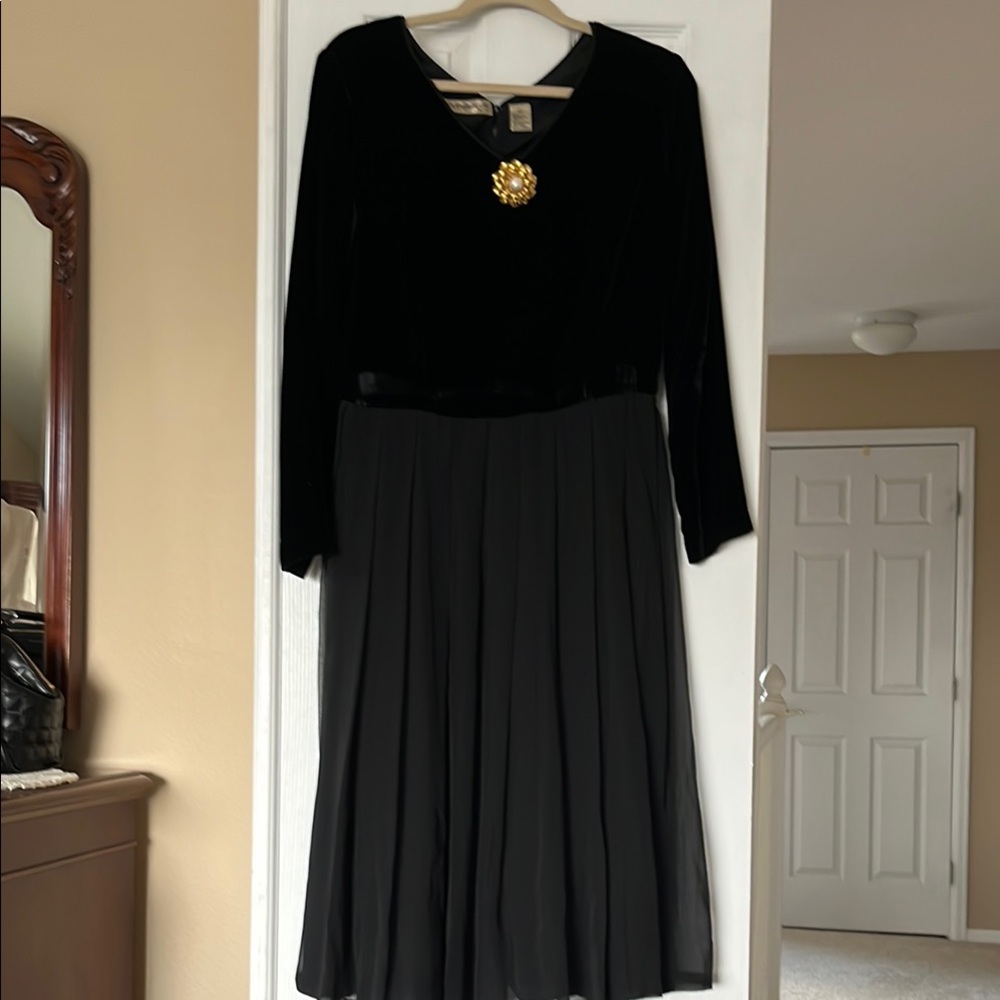 Vintage Liz Claiborne Black Long Sleeve Dress sz 12